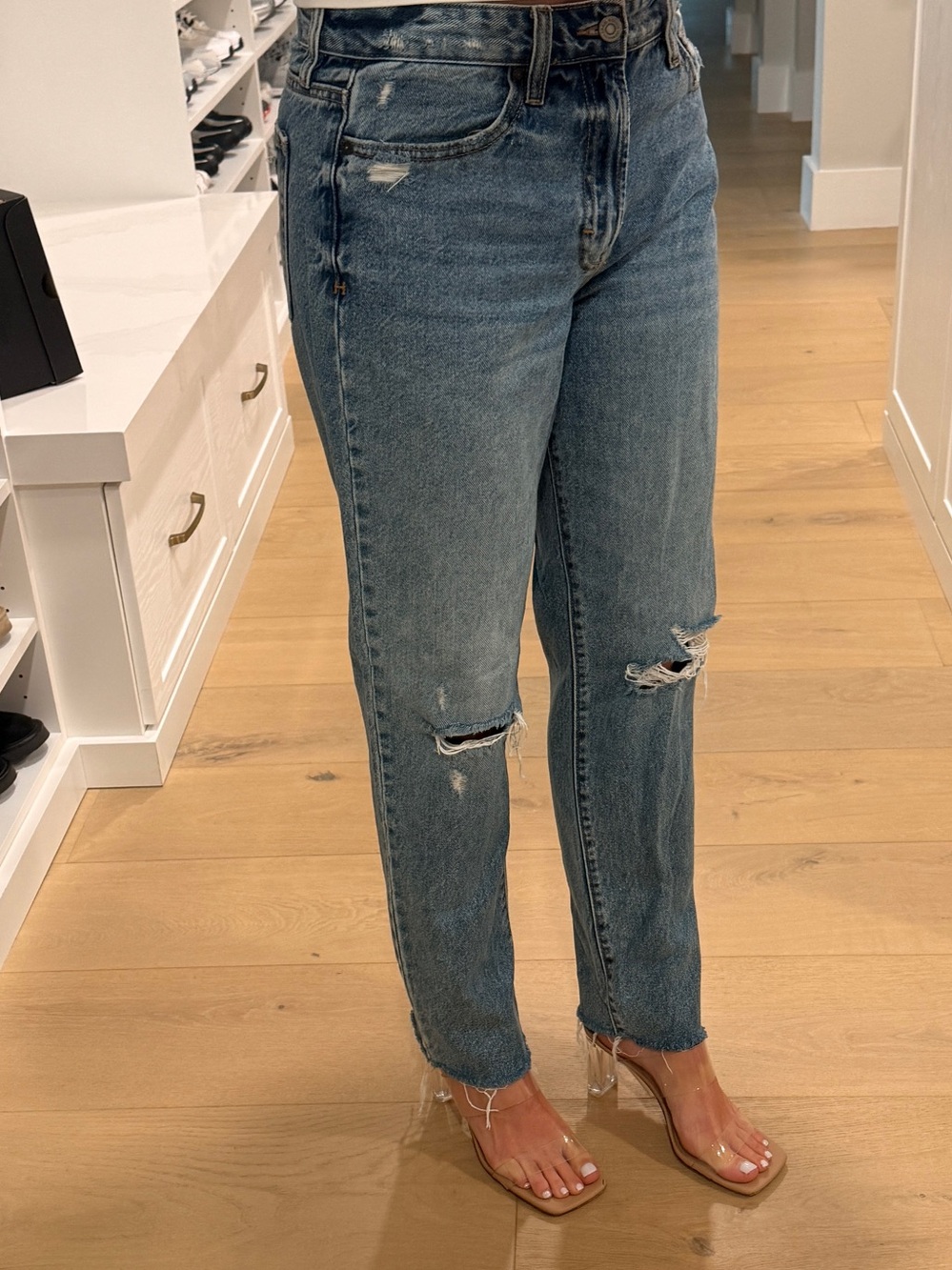 Women’s Hidden Jeans Size 27 High-Rise Distressed Straight Leg Jeans